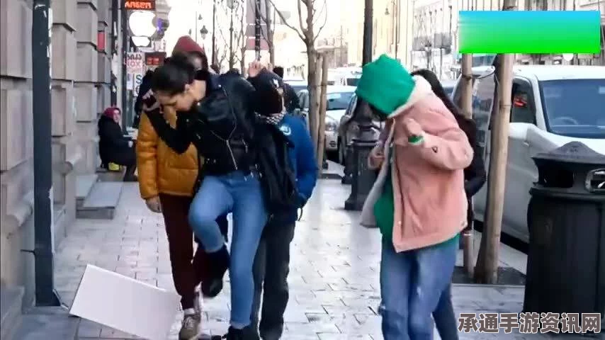 俄女子内急超市货架上的尴尬瞬间，应对突发情况的技巧方法