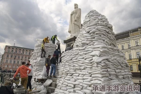 俄矿难救援遭遇爆炸，生死救援中的挑战与应对技巧