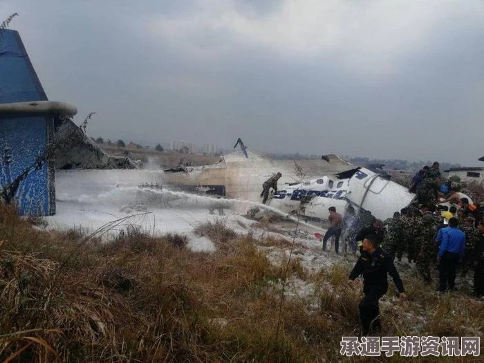 尼泊尔山区一架载有21人小型飞机失踪，一名中国公民遇险应对技巧方法