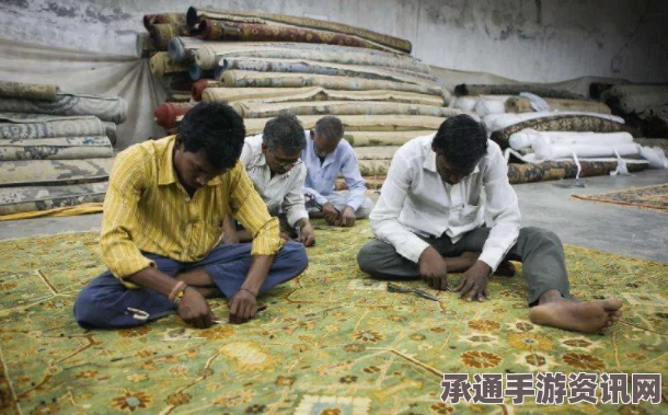 印度农民展现非凡技巧，活蟒手撕长蟒救出山羊——技艺解析与现场问答