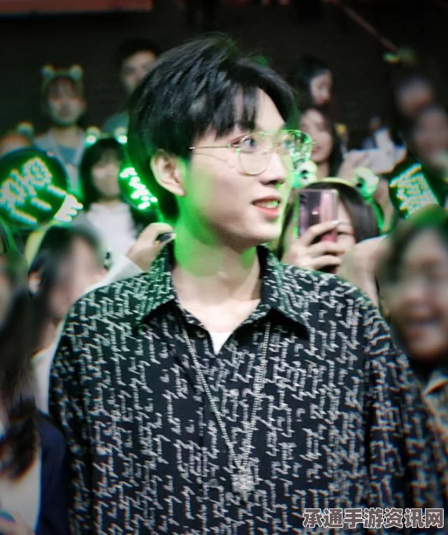 王者荣耀，嗨氏人气飙升背后的秘诀与财富传奇，19岁年入千万赠员工豪车背后的策略与技巧