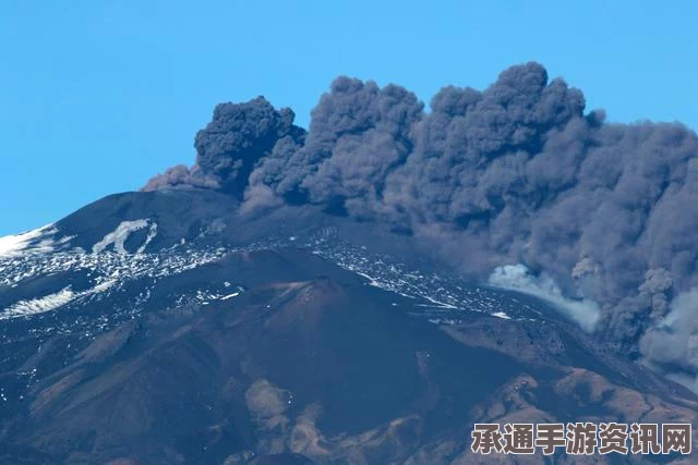 埃特纳火山壮丽喷发景象下的生存技巧与方法讲解
