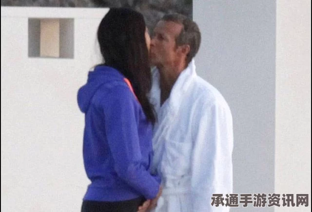 男子发现女友劈腿后的现场求婚与报复行为，深度解析应对之策及反思启示