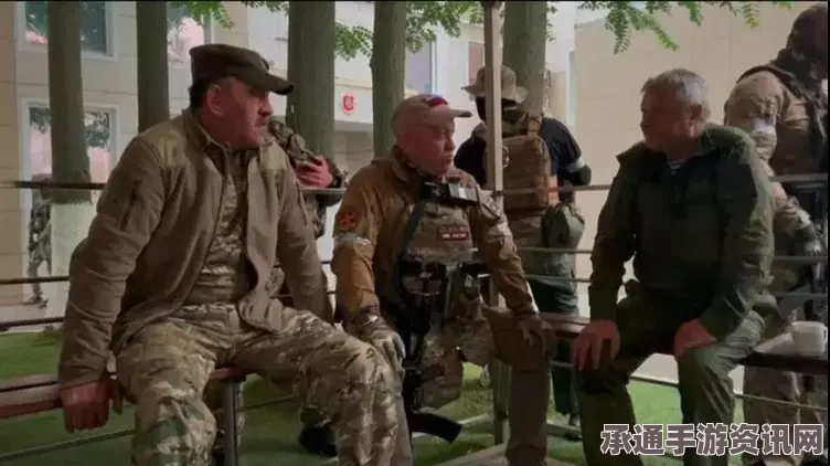 俄防长与空天军司令现场迎接苏-24机长遗体归国，英雄礼赞与致敬纪实