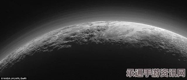 NASA最新冥王星影像揭秘，神秘蓝调与红水冰的宇宙魅力（含图解）